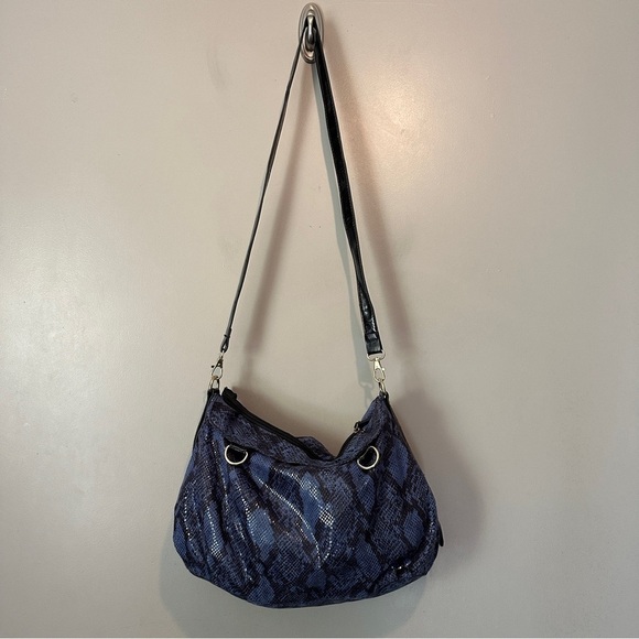 Marc Fisher black and purple snake skin shoulder bag - Picture 1 of 9